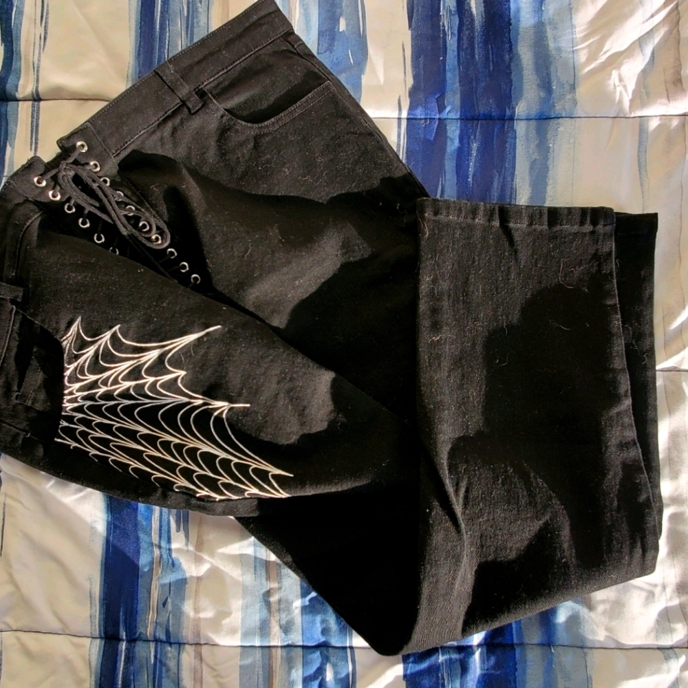 Widow Lace Up Skinny Pant